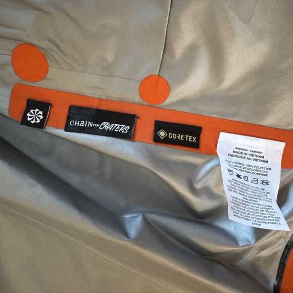 Nike ACG GORE-TEX Storm-FIT ADV 'Chain of Craters' Jacket - Picture 8 of 10